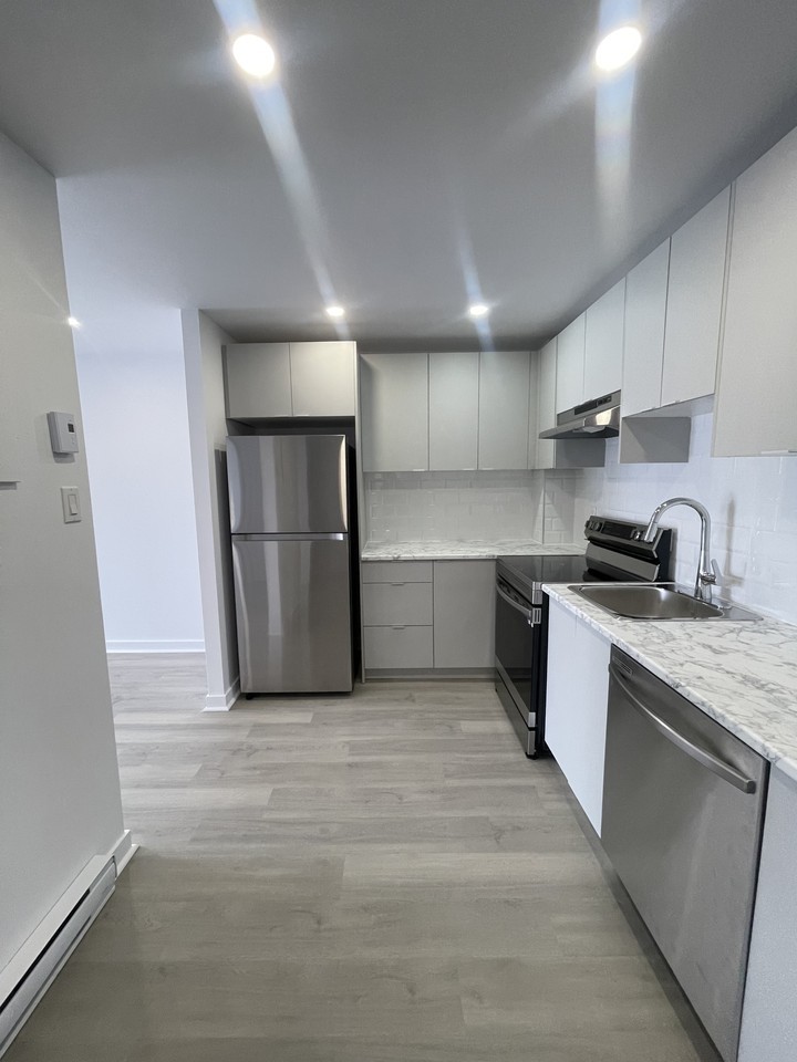 16440 Gouin - Photo 2 of 50