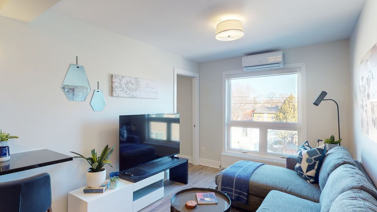 238 Carruthers Avenue - Photo 5 of 10