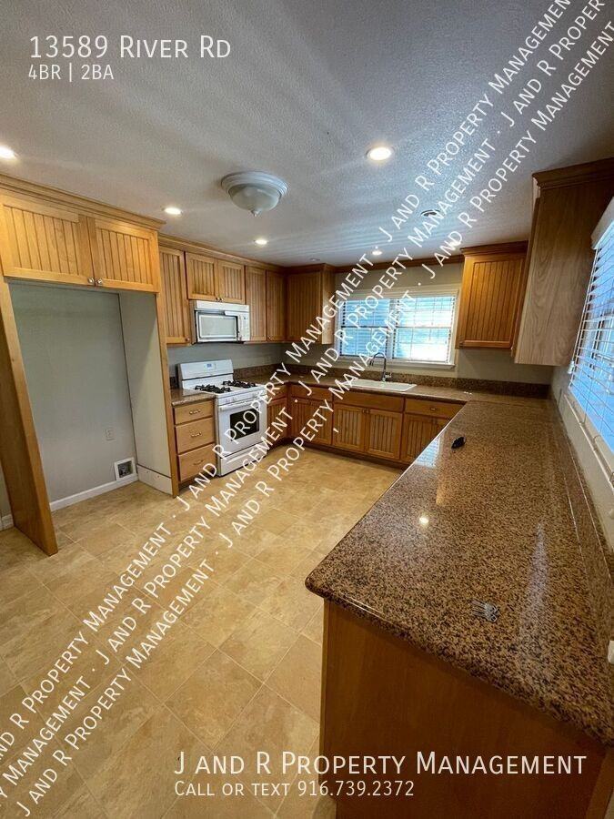 13589 River Rd - Photo 5 of 16
