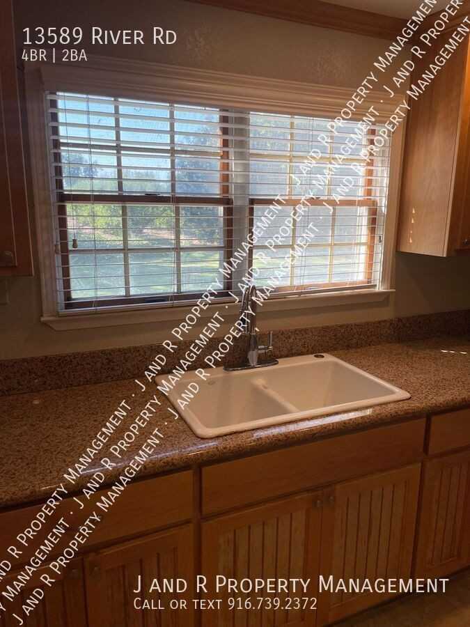 13589 River Rd - Photo 7 of 16