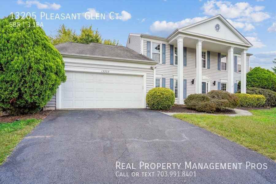 13205 Pleasant Glen Ct - Photo 2 of 27