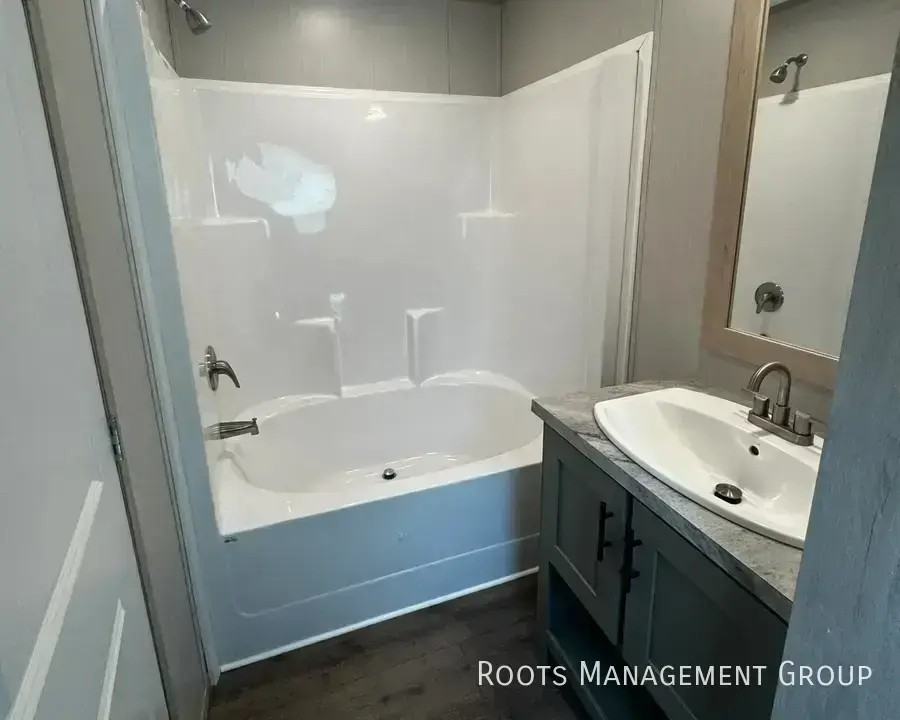 211 Connie Ct #211C - Photo 5 of 6