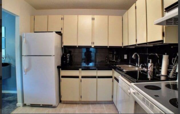4-490 Kenaston Boulevard - Photo 7 of 11