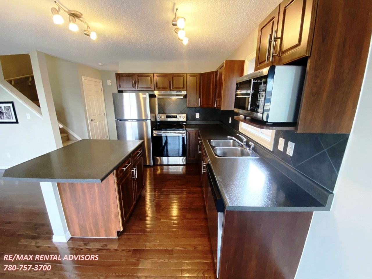 5148 1a Ave Sw - Photo 4 of 27