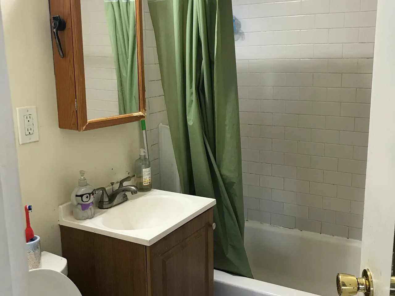 180 Central St #11 - Photo 2 of 5
