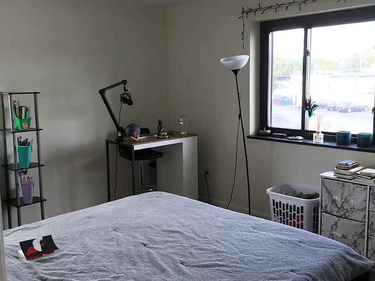 180 Central St #11 - Photo 3 of 5