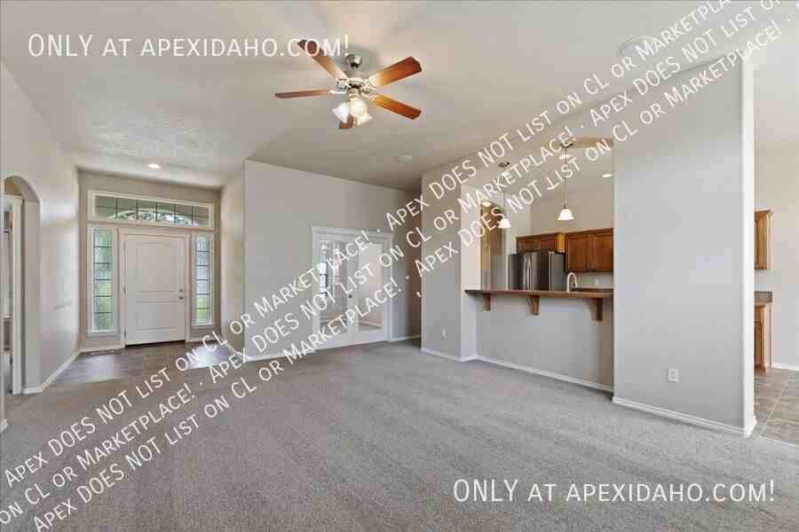 1899 W Apgar Creek Dr - Photo 5 of 37