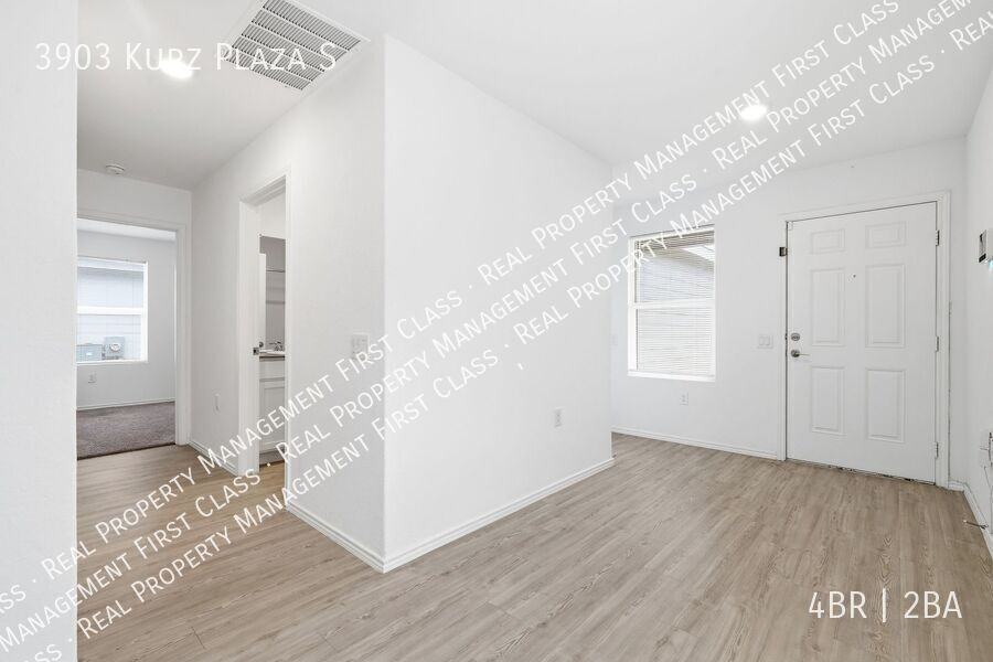 3903 Kurz Plz S - Photo 5 of 31