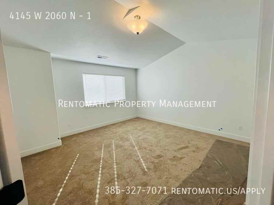4145 W 2060 N #1 - Photo 3 of 10