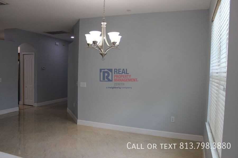 452 Westchester Hills Ln - Photo 4 of 33