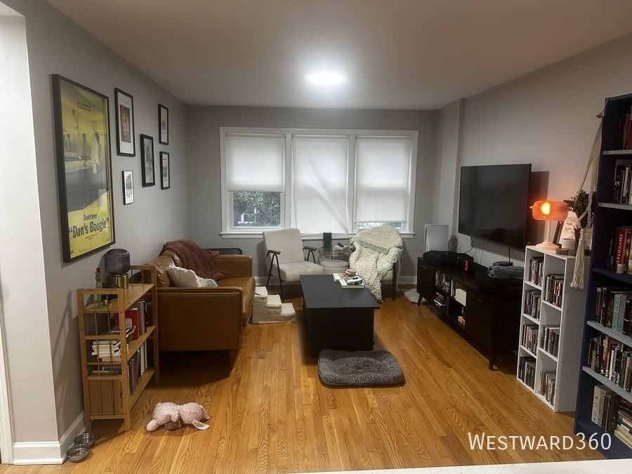 2821 W Summerdale Ave #2E - Photo 2 of 22