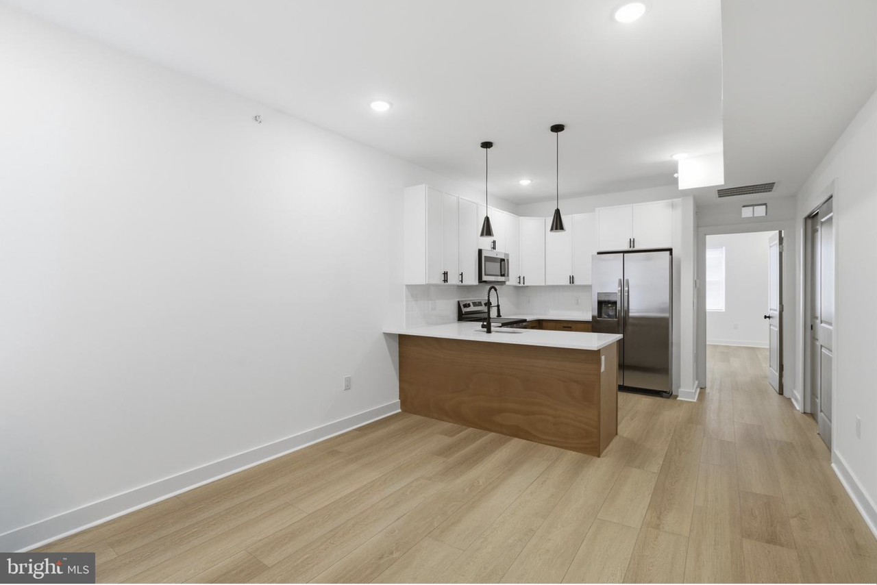 2223 N 22nd St #3 - Photo 3 of 12