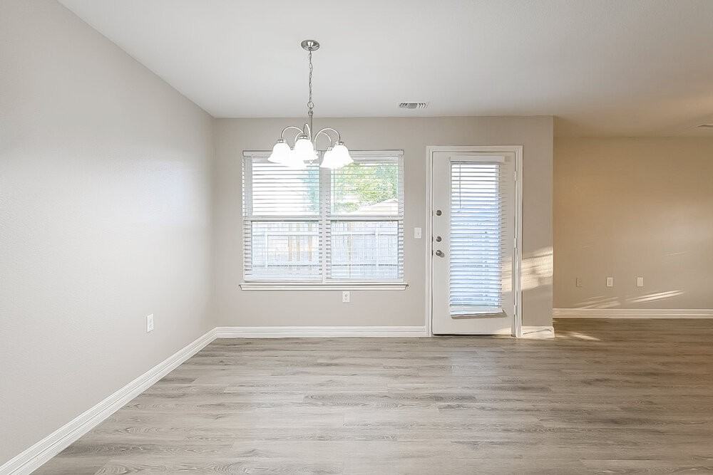 201 Green Meadows Rd - Photo 4 of 16