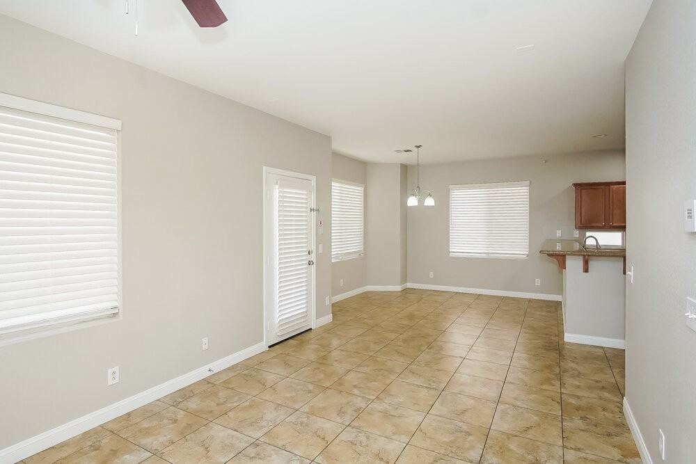 5119 Silent Valley Ave - Photo 4 of 17