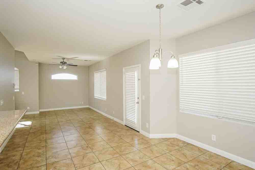 5119 Silent Valley Ave - Photo 7 of 17