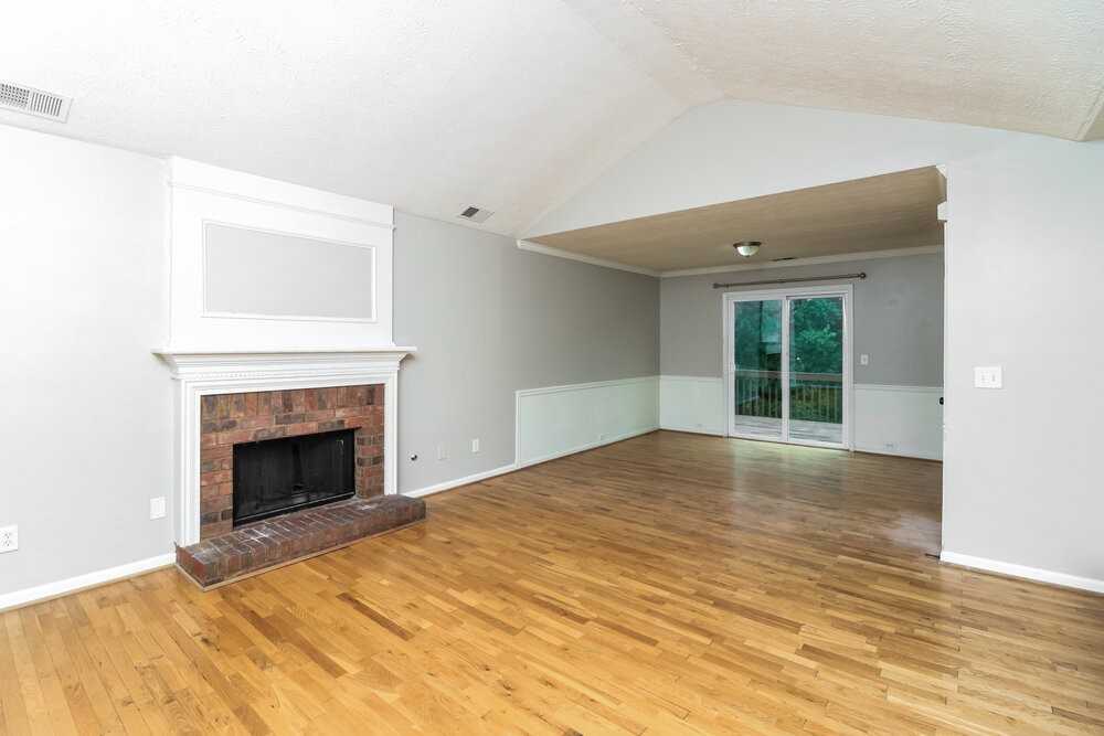 2991 Heather Lake Dr - Photo 5 of 17