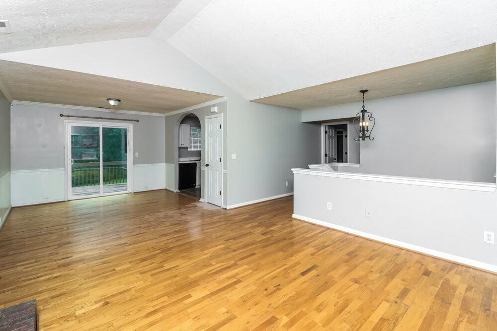 2991 Heather Lake Dr - Photo 6 of 17