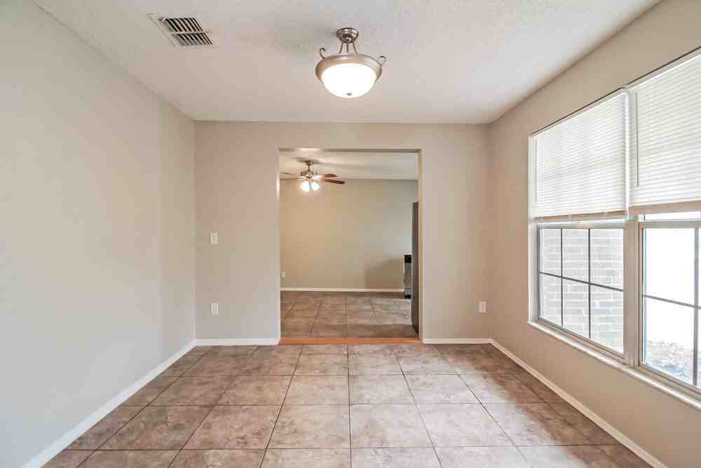 8244 Yolanda Ct - Photo 6 of 25
