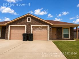 1529 Justin Loop #B - Photo 1 of 1