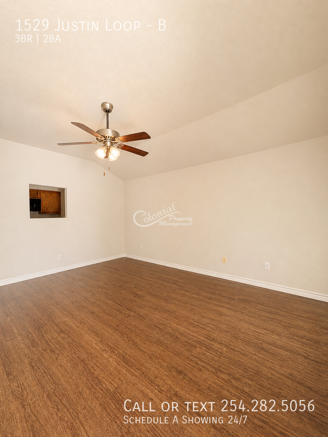1529 Justin Loop #B - Photo 3 of 12
