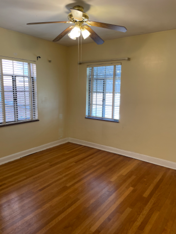 1302 Charleston Ave - Photo 6 of 7