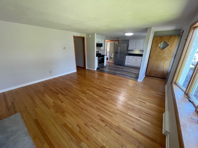 225 Sunflower Dr - Photo 6 of 34