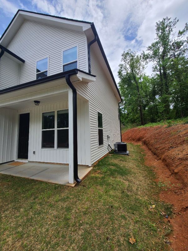 106 Solis Ct - Photo 2 of 50