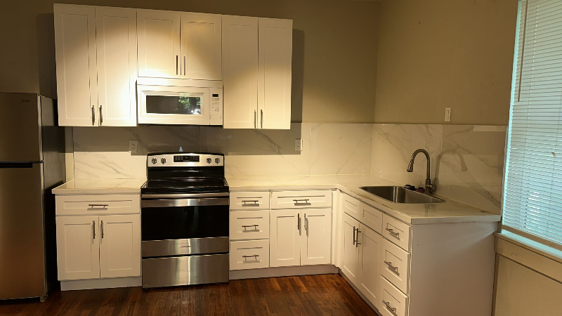 1517 N 11th St - Photo 4 of 12