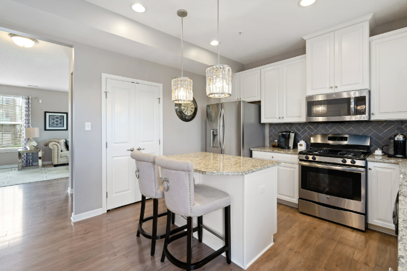 328 Aprilmae Way - Photo 6 of 27