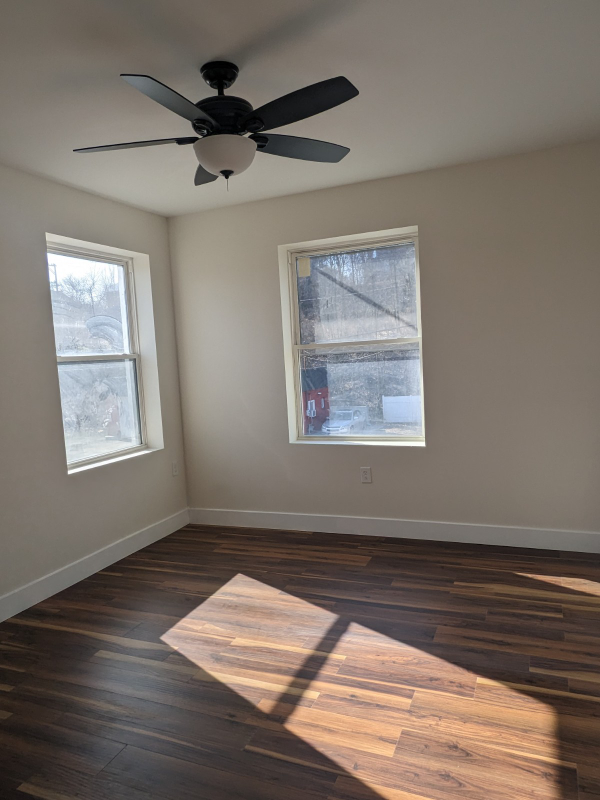 518 N State St #1 - Photo 3 of 14