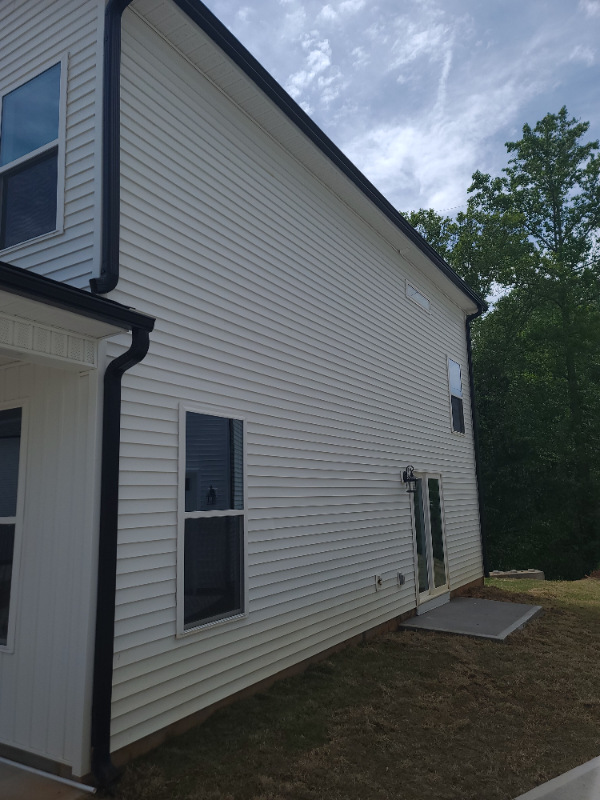 111 Solis Ct - Photo 3 of 50