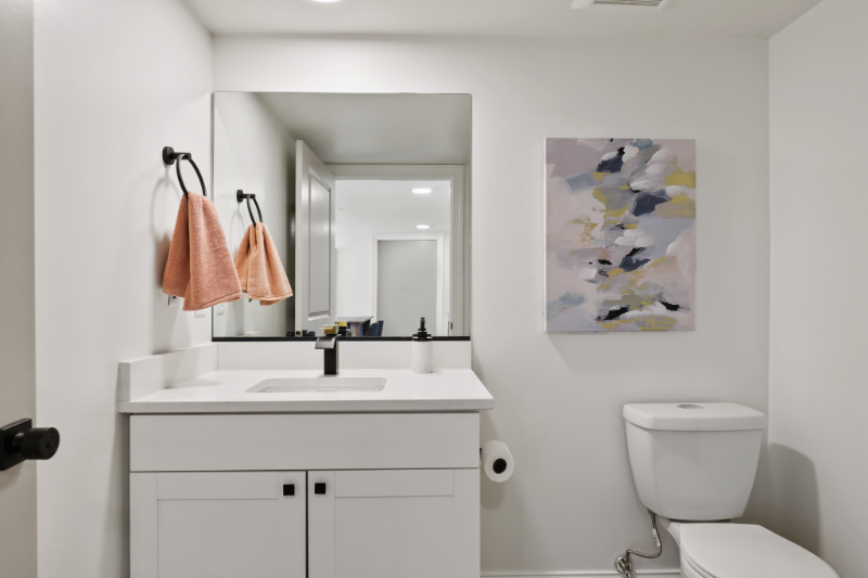 2201 Brookfield Ave #B02 - Photo 2 of 11