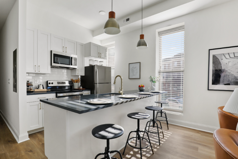 2201 Brookfield Ave #B02 - Photo 6 of 11