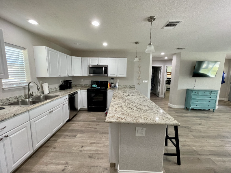 518 E King St - Photo 2 of 20