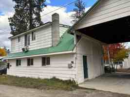 featured image of 109 W 10th St