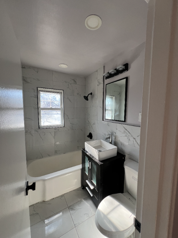 339 Grafton Ave #3L - Photo 4 of 6