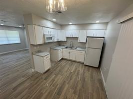 featured image of 21514 Campbell Dr #21512