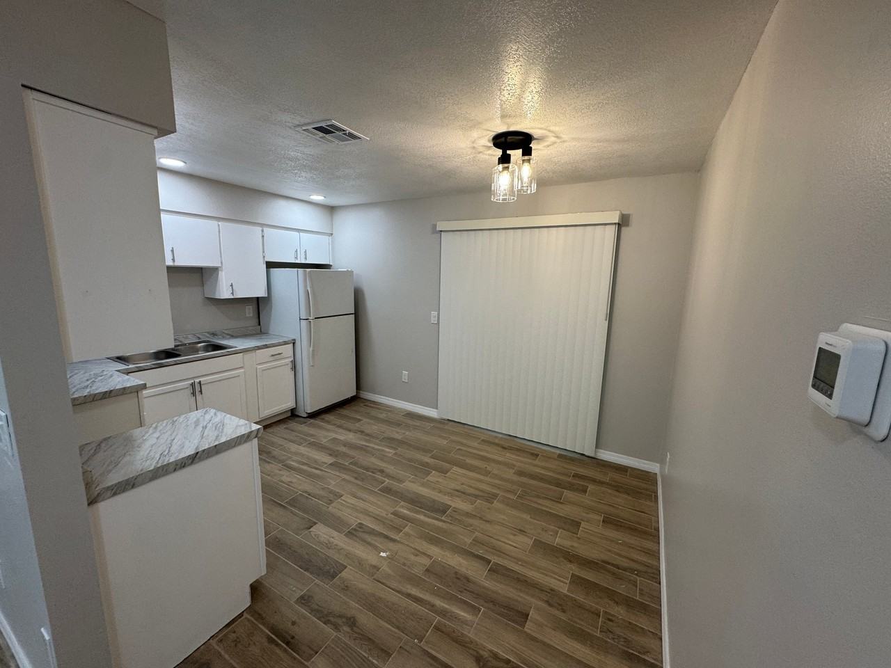 21514 Campbell Dr #21512 - Photo 4 of 11