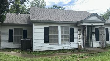 featured image of 1900 N 18th St