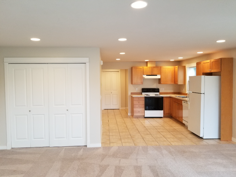 1813 S Bush Pl #E - Photo 3 of 15