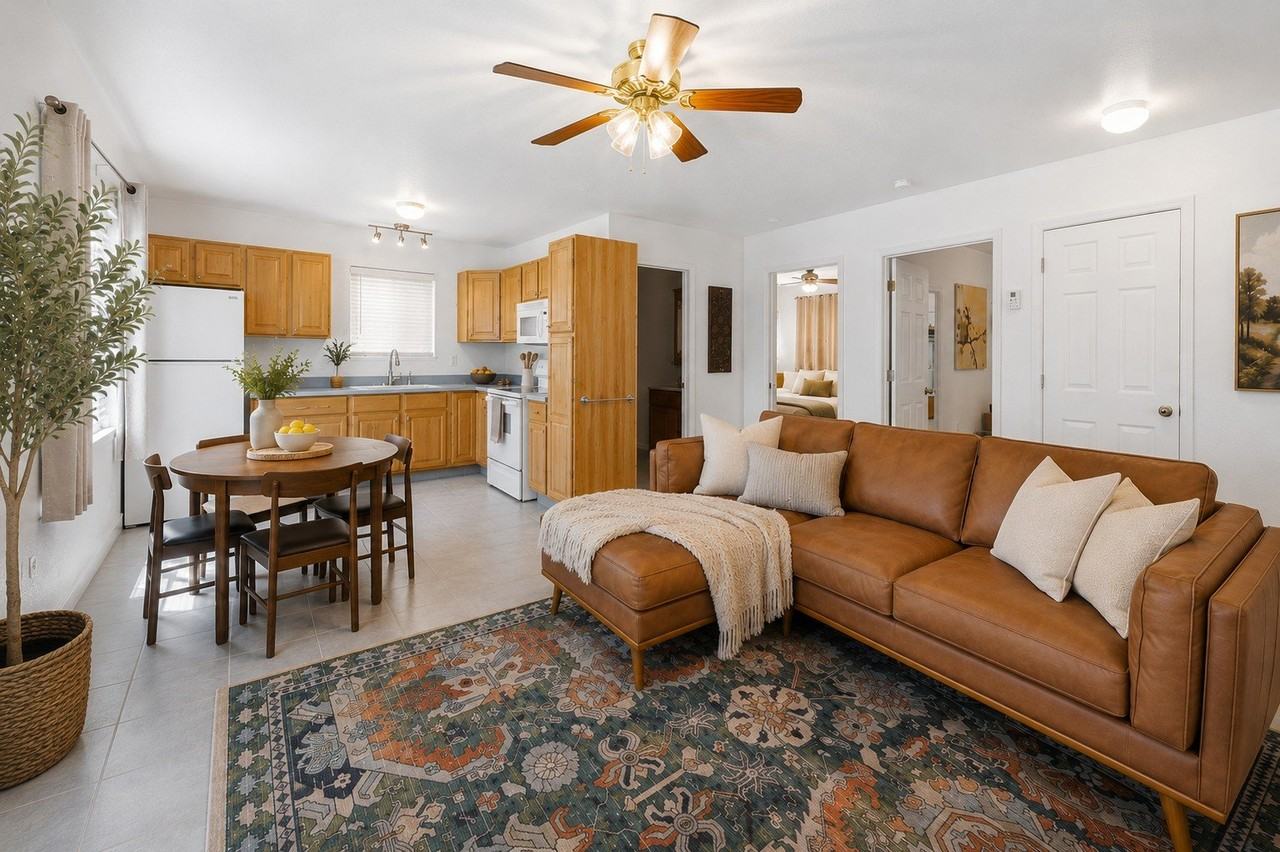 10237 S Avenida Compadres - Photo 2 of 14