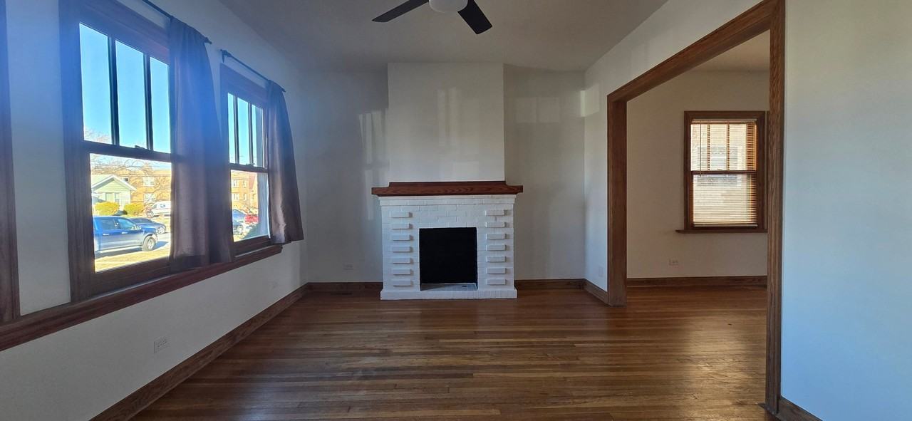 5515 W Grace St - Photo 4 of 12