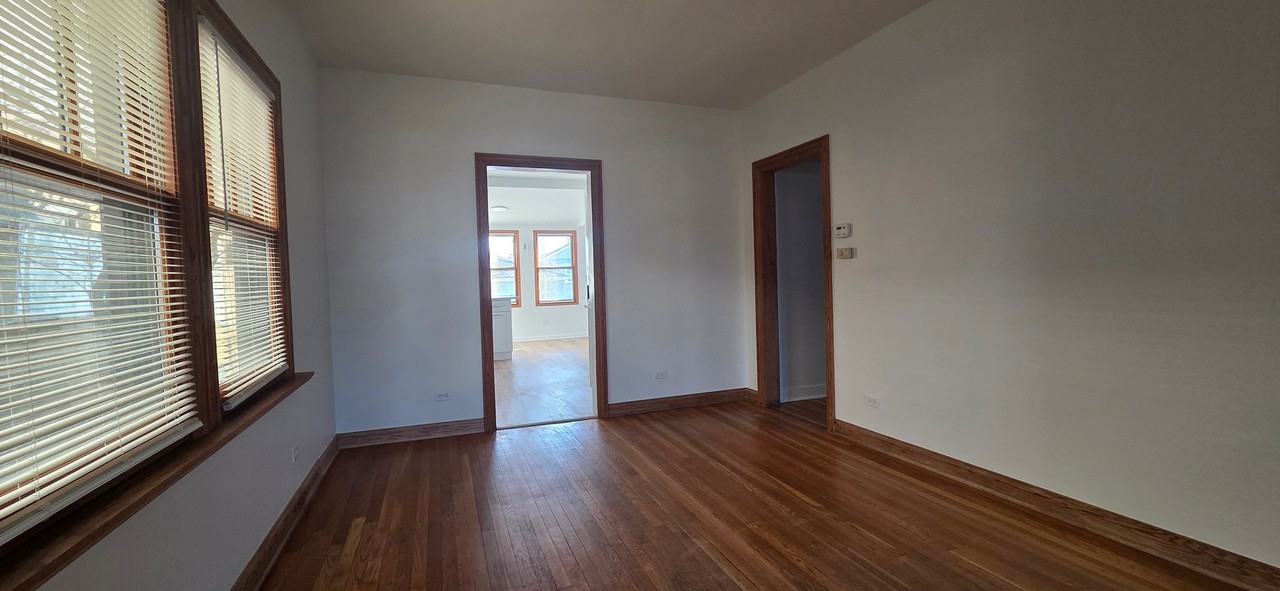 5515 W Grace St - Photo 6 of 12