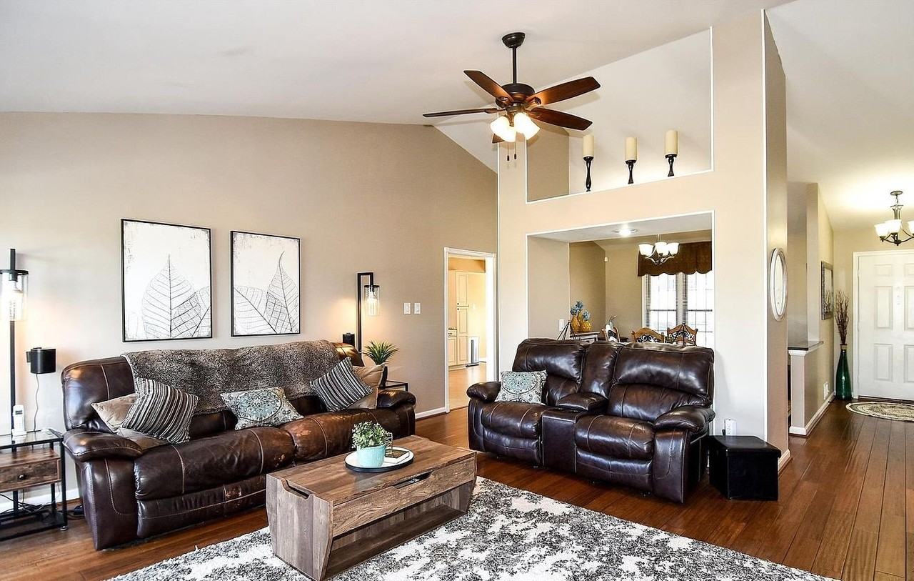 13926 Deviar Dr - Photo 3 of 22