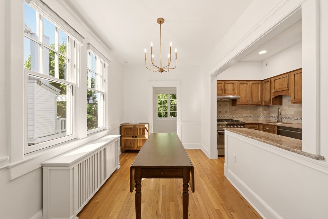 5168 Fulton St Nw - Photo 4 of 20