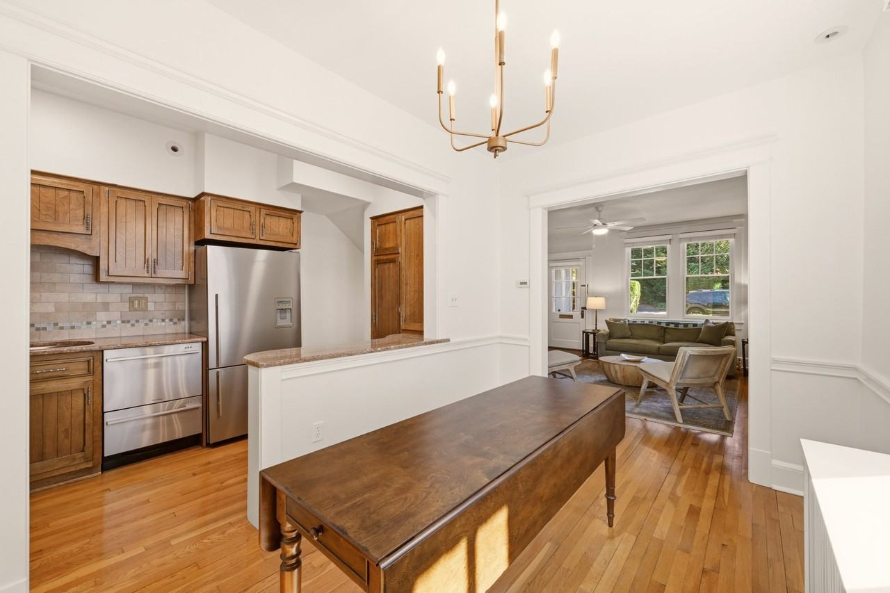 5168 Fulton St Nw - Photo 5 of 20