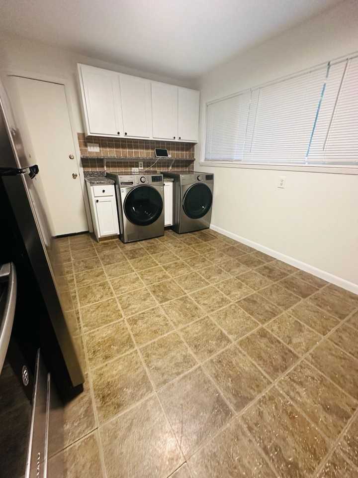 1450 Blaine Dr - Photo 5 of 16