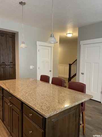 982 E St - Photo 5 of 31