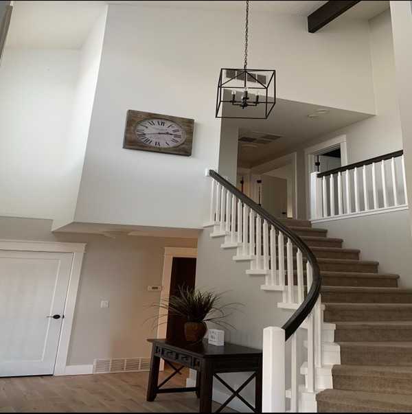 8942 S Taft Hill Dr - Photo 2 of 20