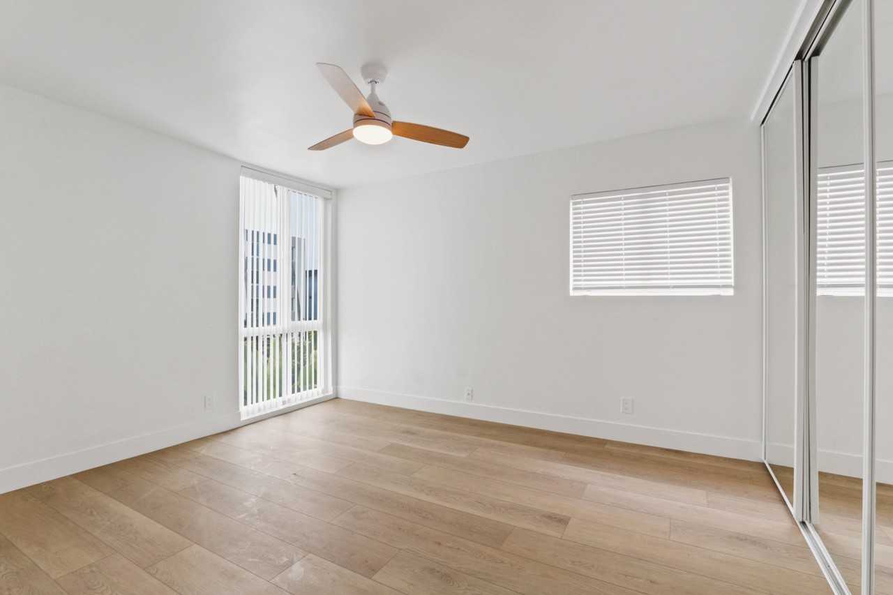401 Washington - Photo 5 of 24